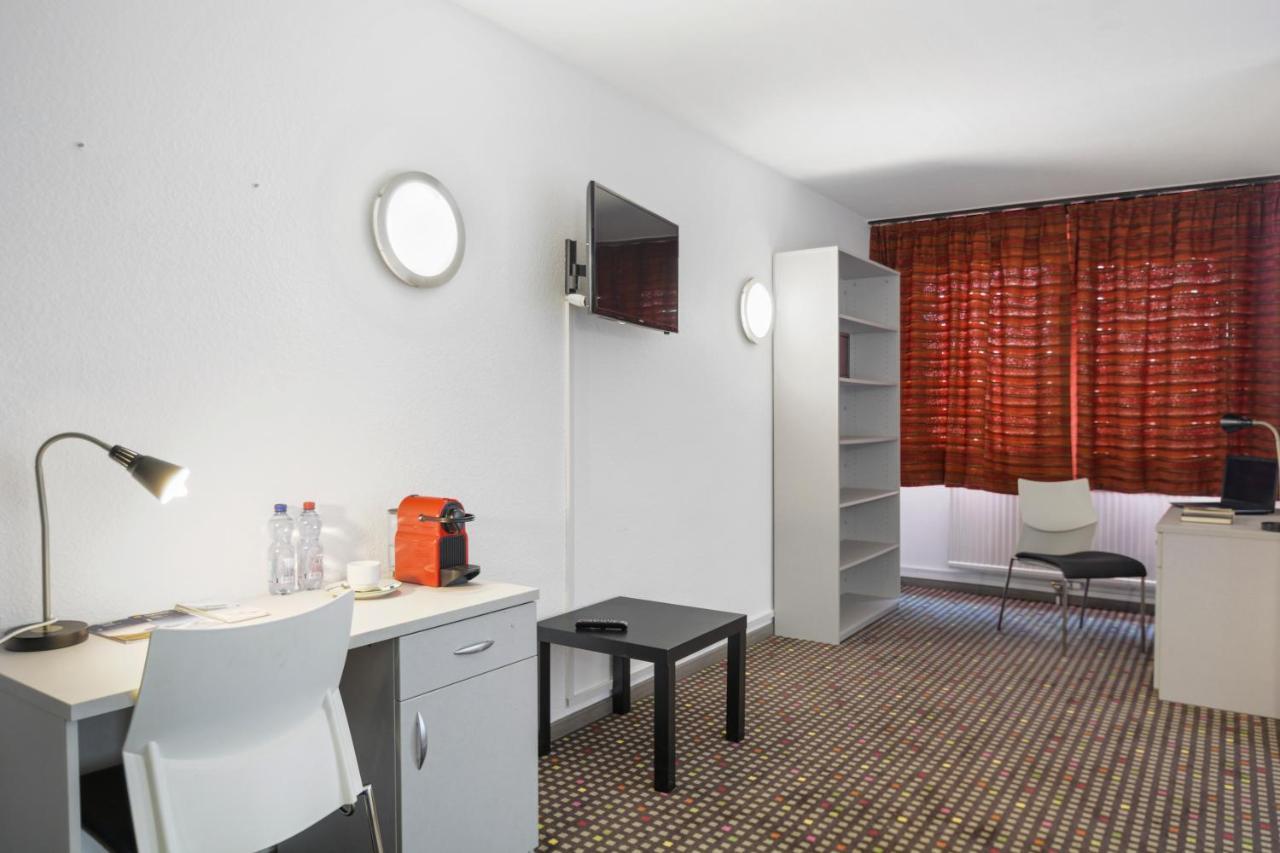 Neuchatel City Hotel Luaran gambar
