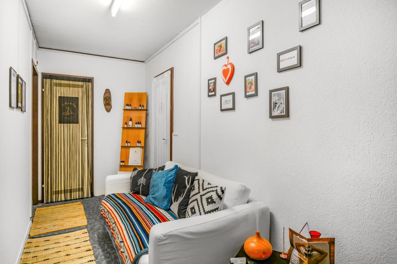 Neuchatel City Hotel Luaran gambar